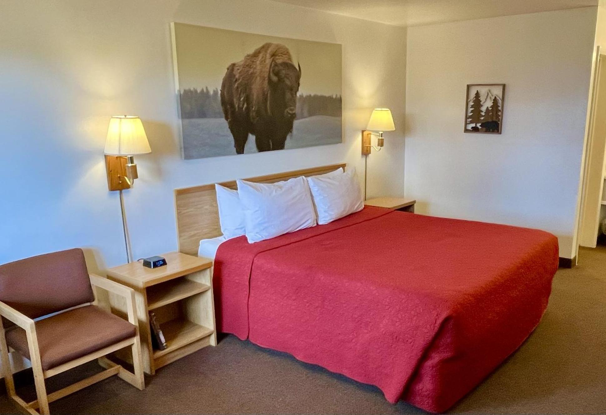 Red Bear Inn Енис Екстериор снимка