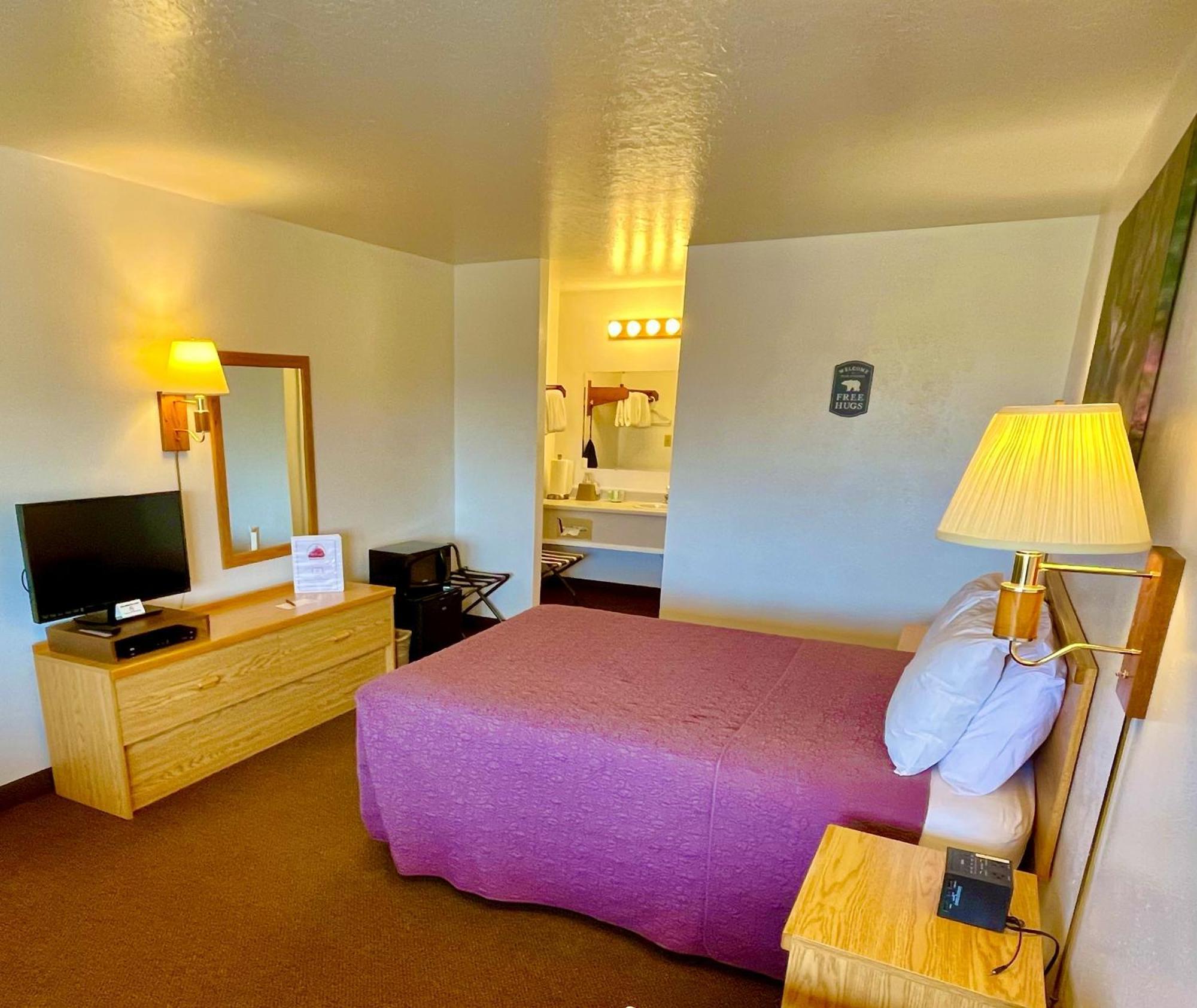 Red Bear Inn Енис Екстериор снимка