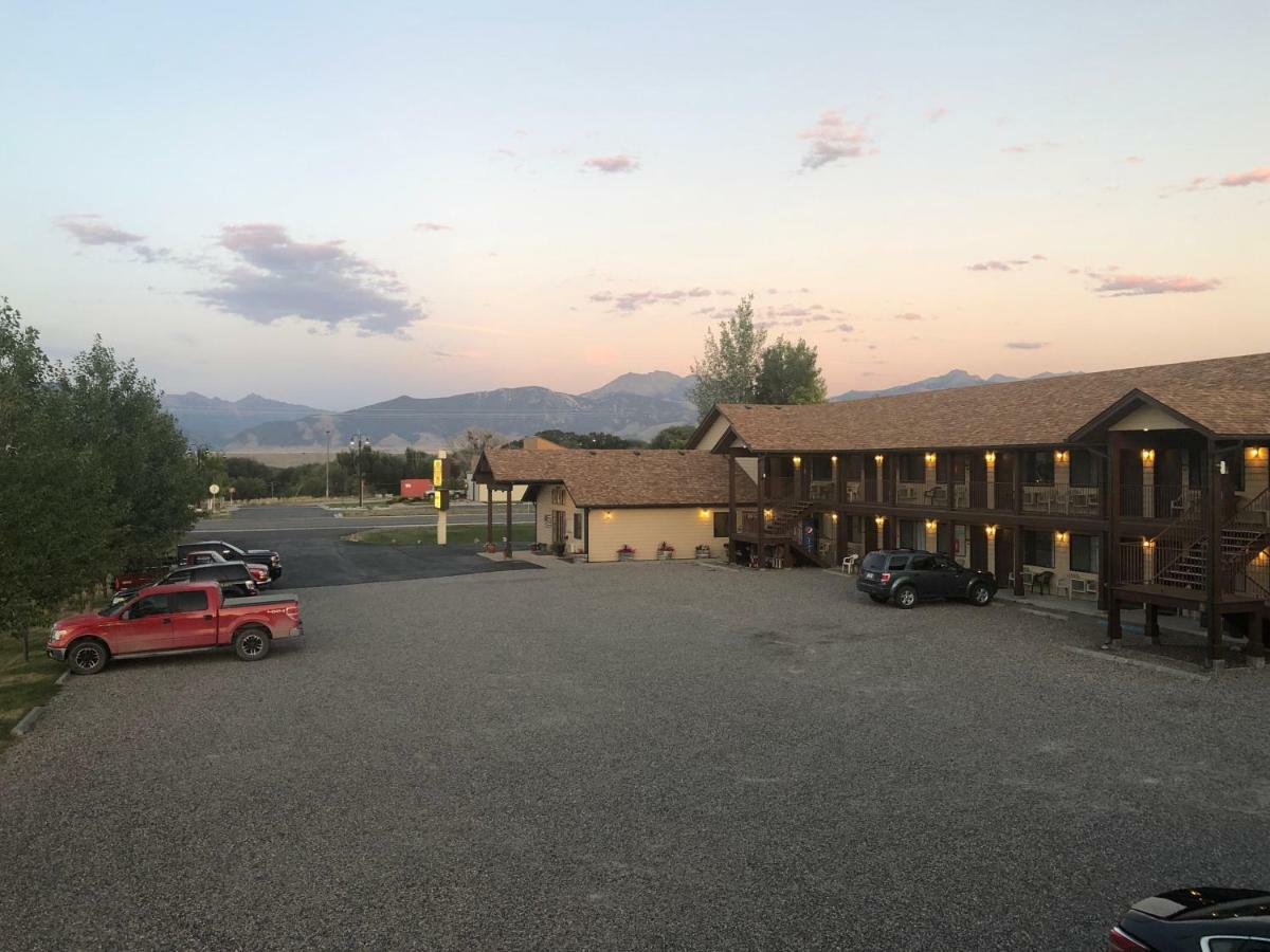 Red Bear Inn Енис Екстериор снимка