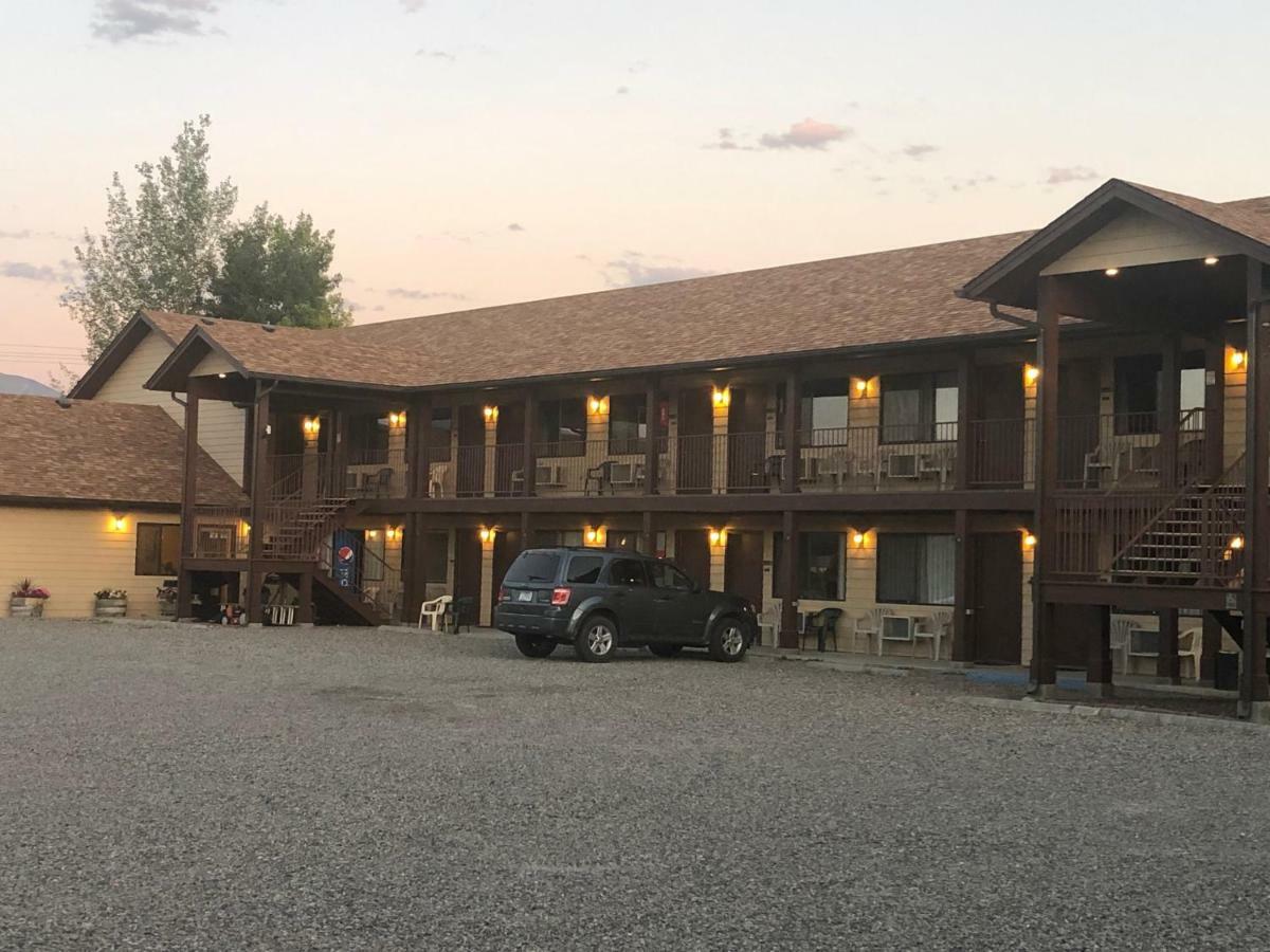 Red Bear Inn Енис Екстериор снимка