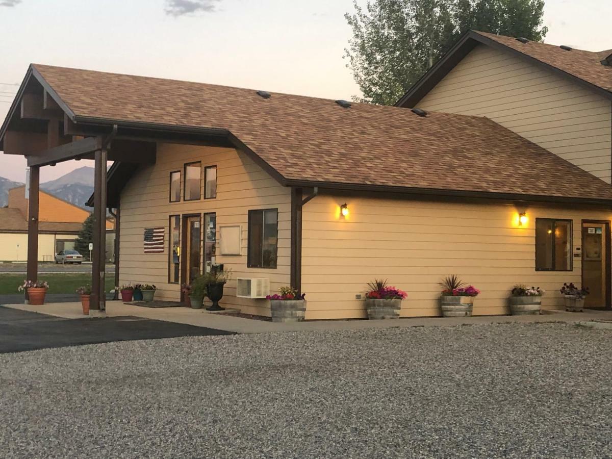 Red Bear Inn Енис Екстериор снимка
